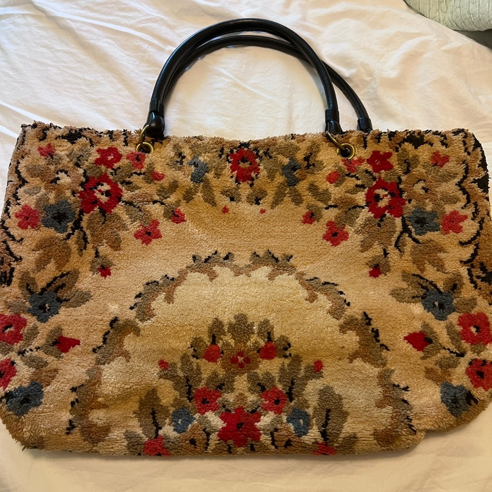 Carpet bag